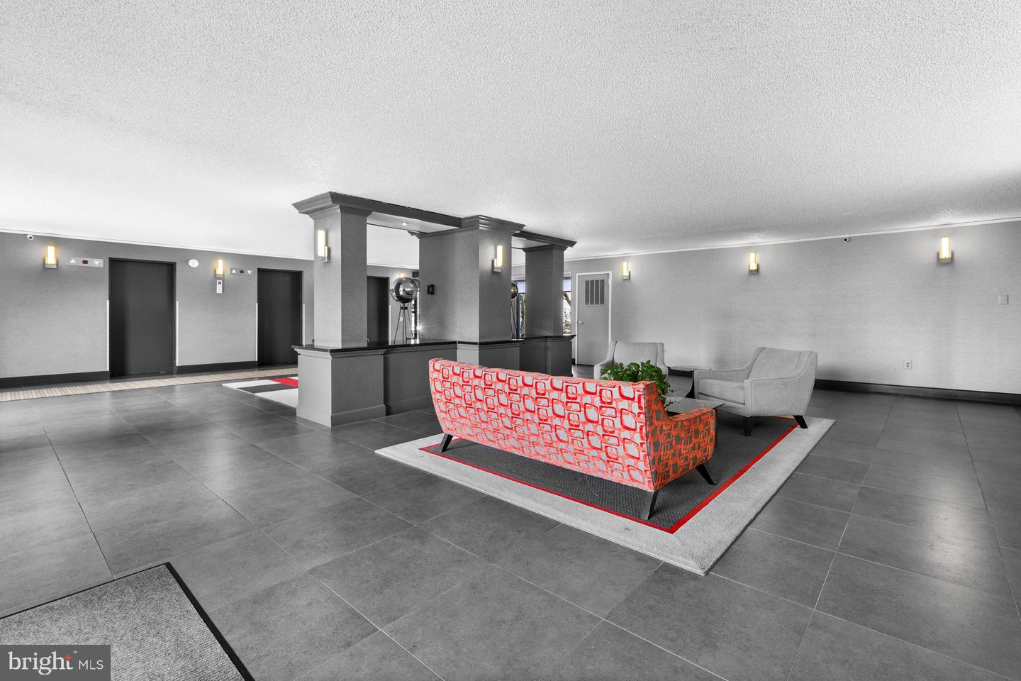 200 N Pickett St #702