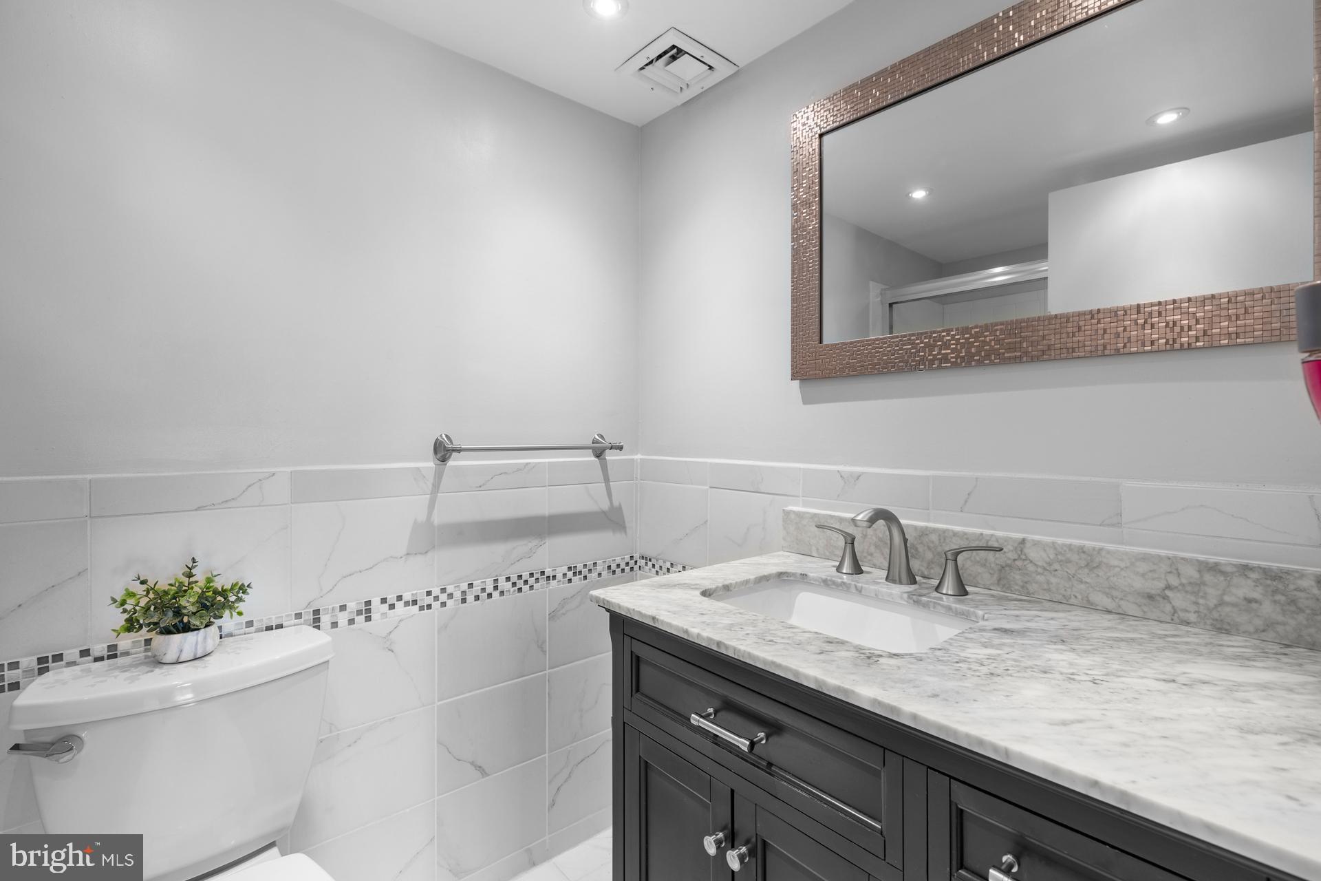 200 N Pickett St #702