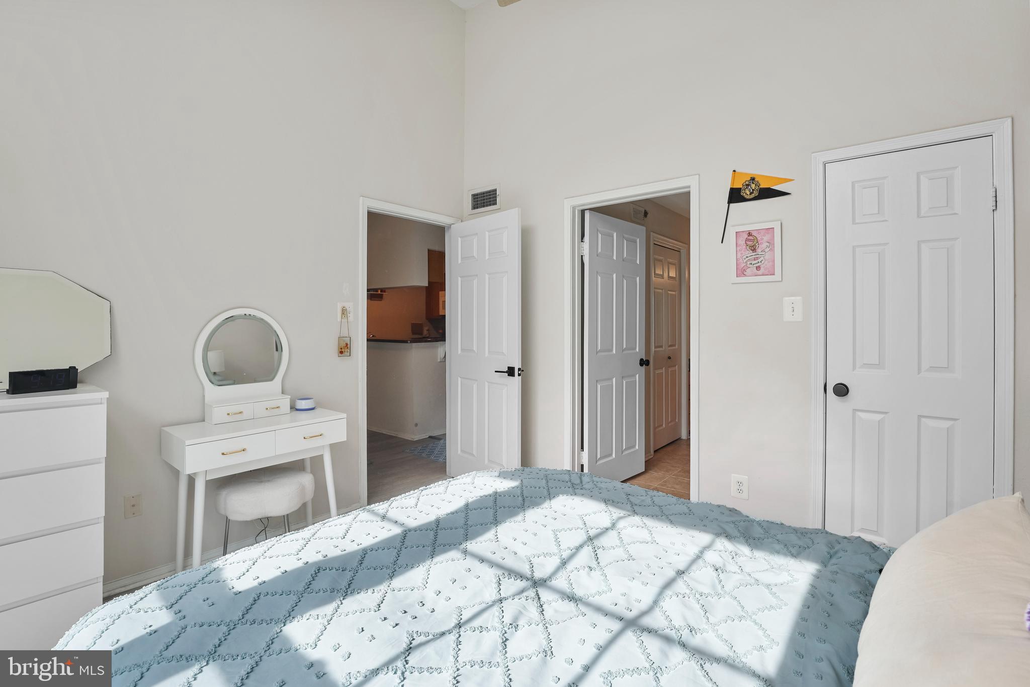 3313 WYNDHAM CIR #4211