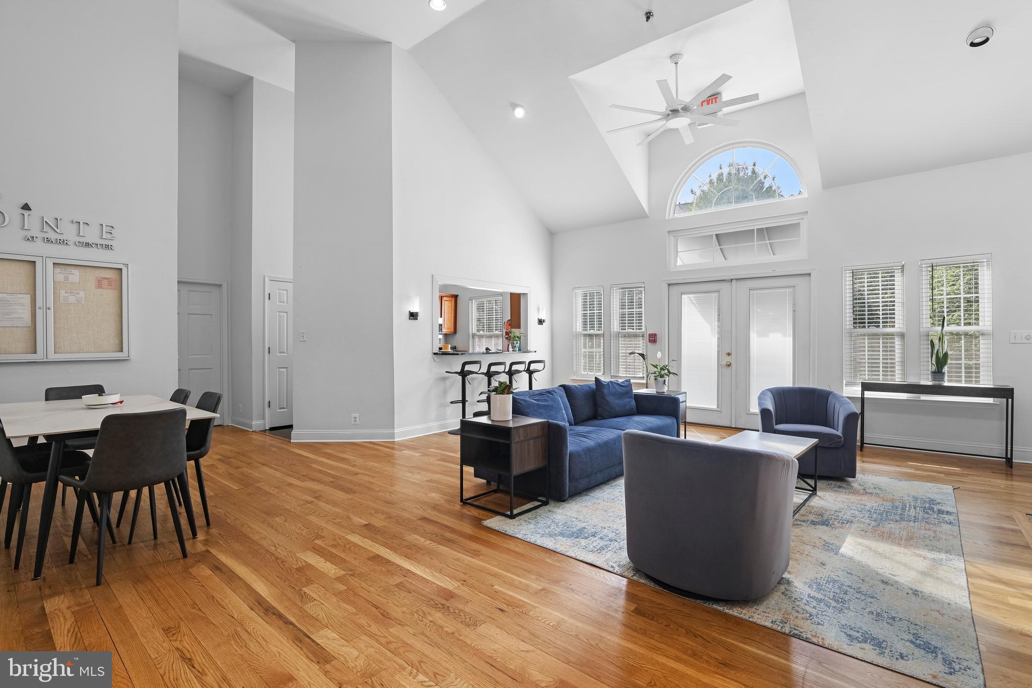 3313 WYNDHAM CIR #4211