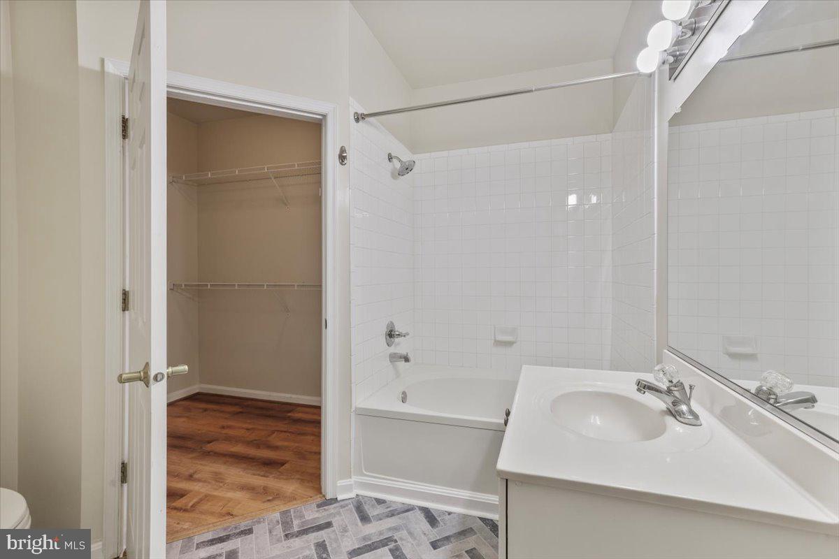 4551 STRUTFIELD LN #4219