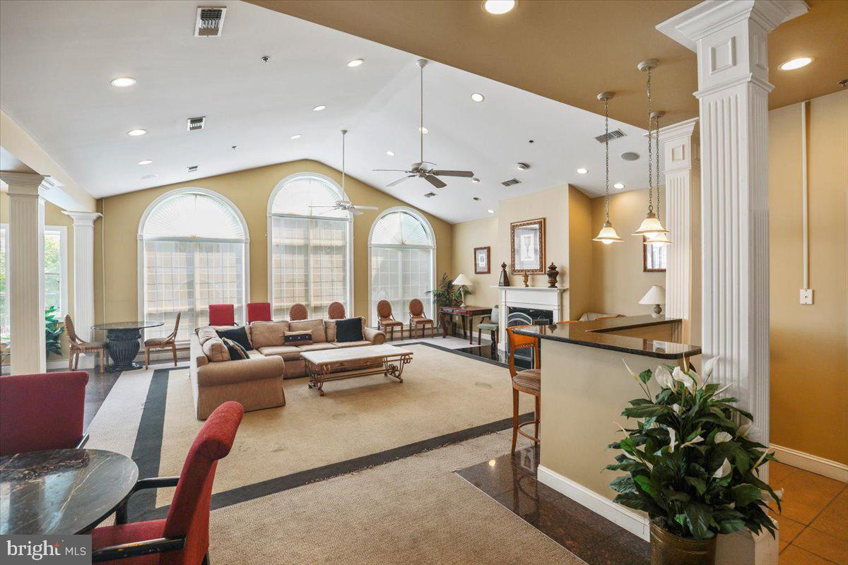 4551 STRUTFIELD LN #4219