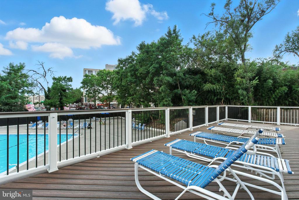 5300 HOLMES RUN PARKWAY 1210