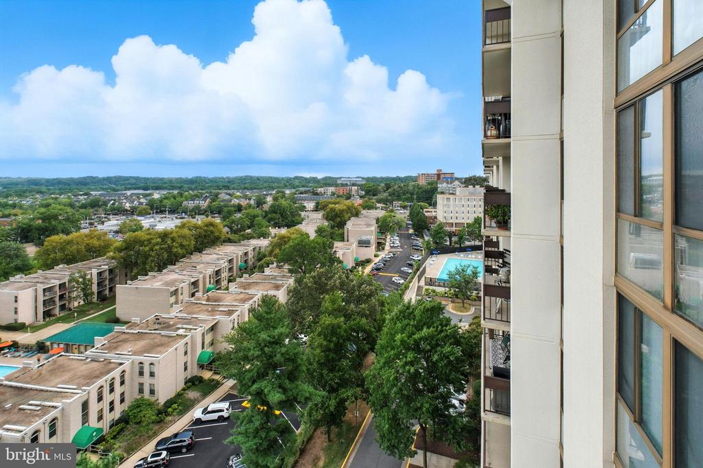 5300 HOLMES RUN PARKWAY 1210