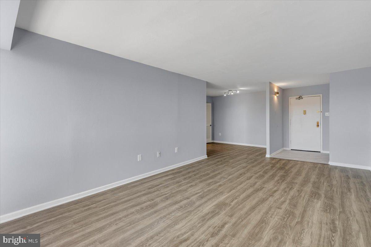 5300 HOLMES RUN PARKWAY 1210