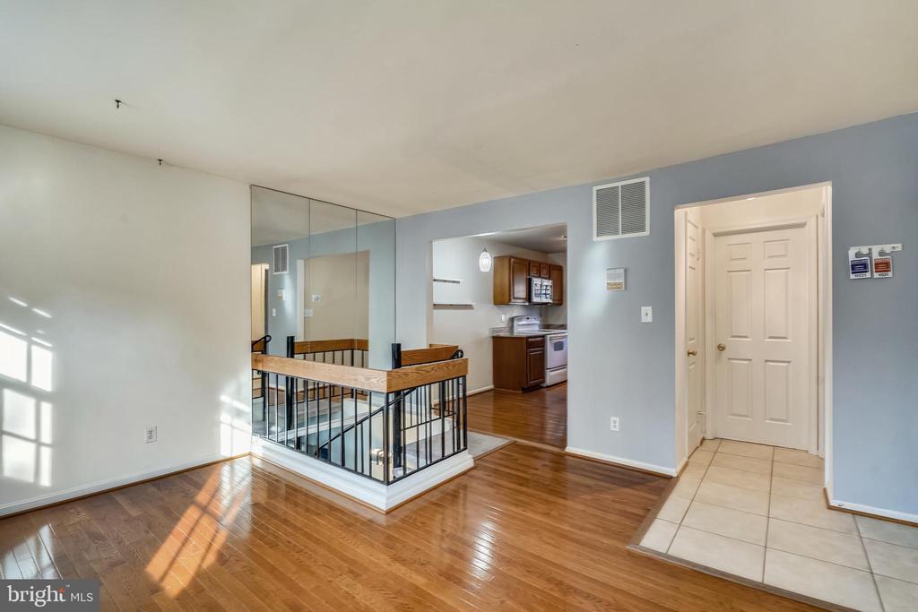 603 BASHFORD LANE Unit: 1