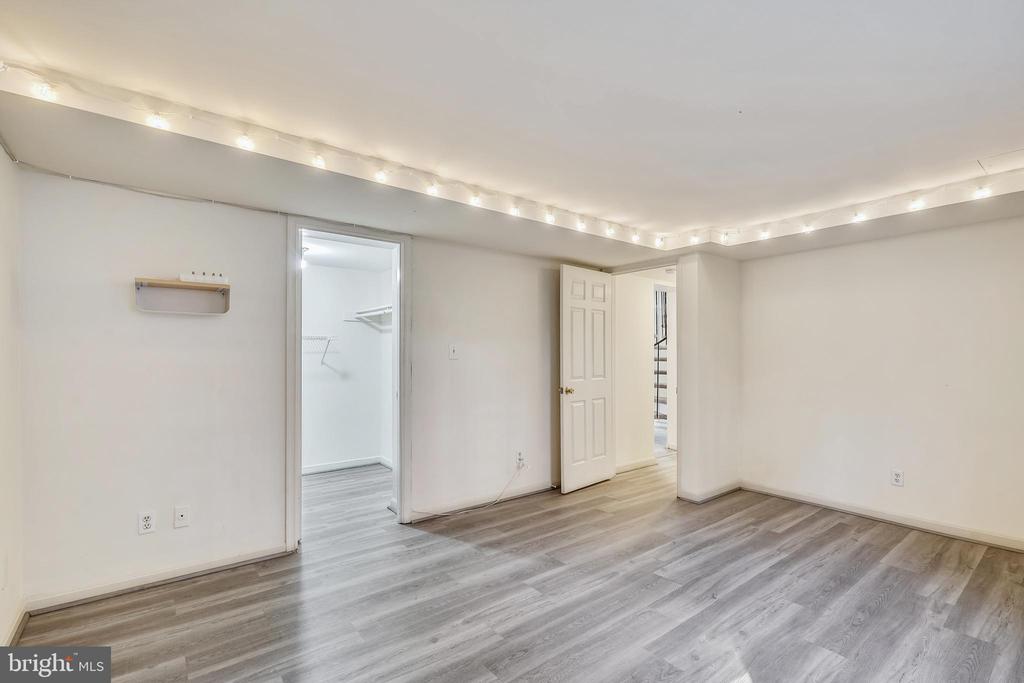 603 BASHFORD LANE Unit: 1
