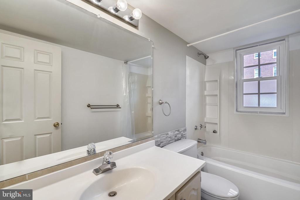 603 BASHFORD LANE Unit: 1