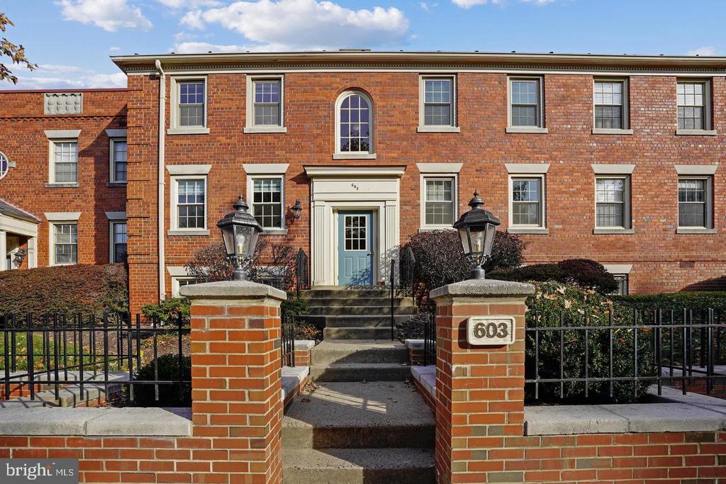 603 BASHFORD LANE Unit: 1