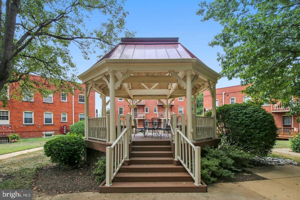 603 BASHFORD LANE Unit: 1