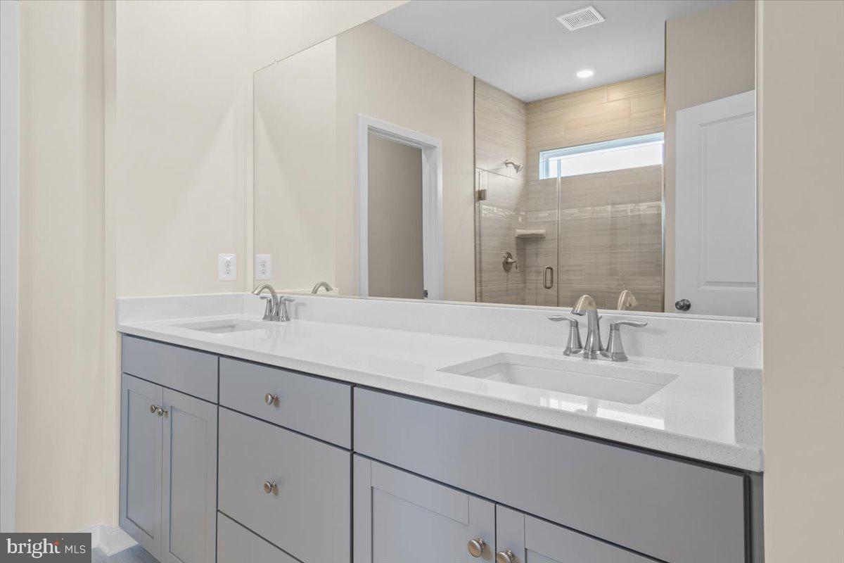 2048 ARMSTRONG TERRACE Unit: POWELL