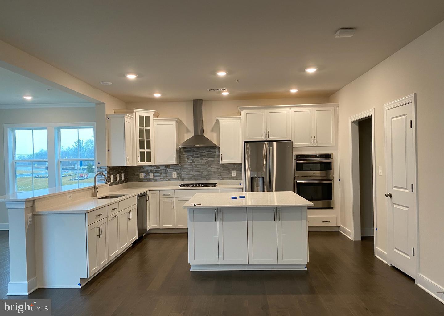 2048 ARMSTRONG TERRACE Unit: POWELL