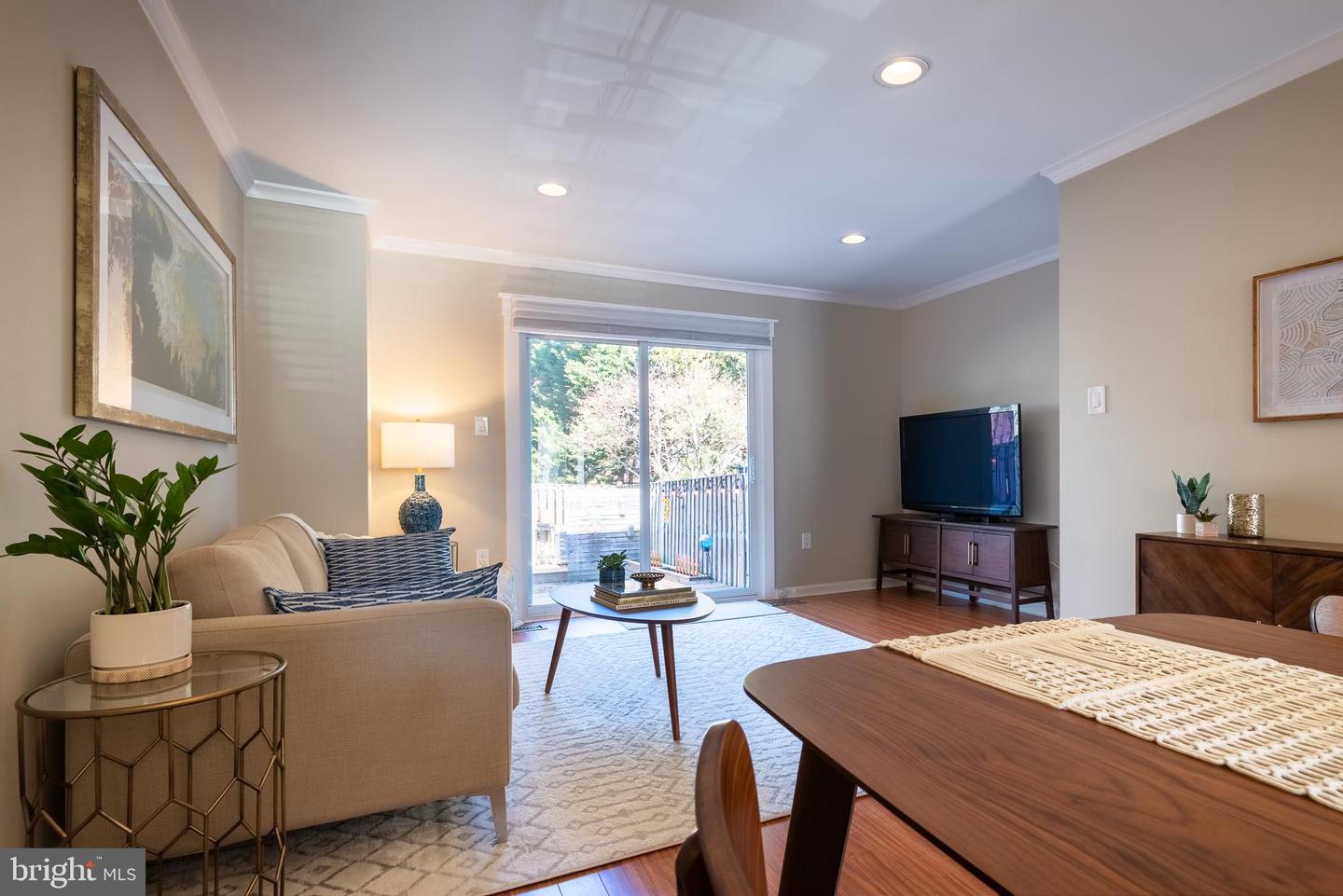 6312 CHIMNEY WOOD COURT