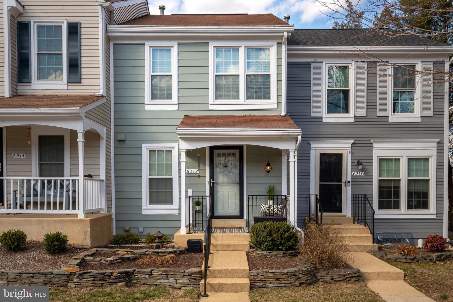 6312 CHIMNEY WOOD COURT