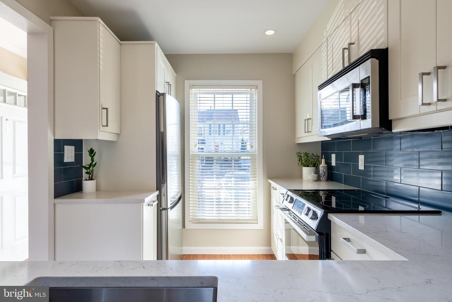 6312 CHIMNEY WOOD COURT