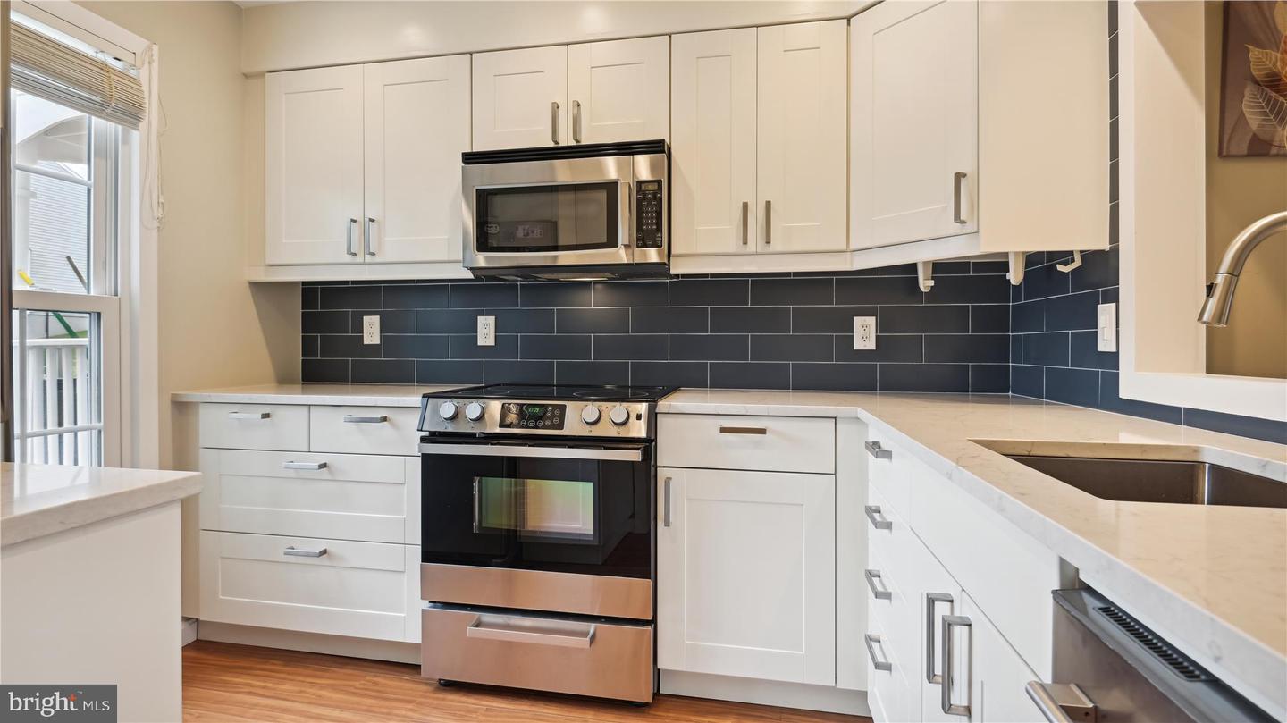 6312 CHIMNEY WOOD COURT