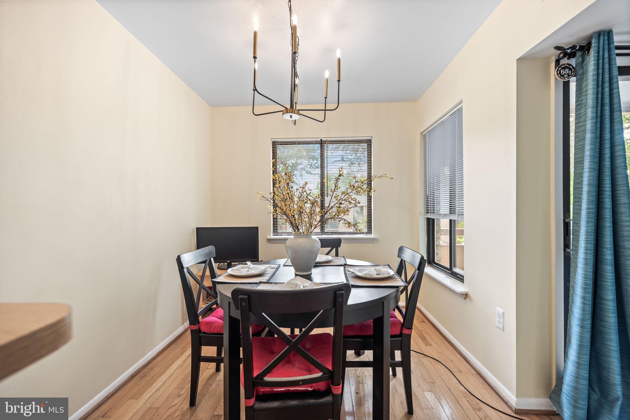 2864 Dover LANE Unit: 203