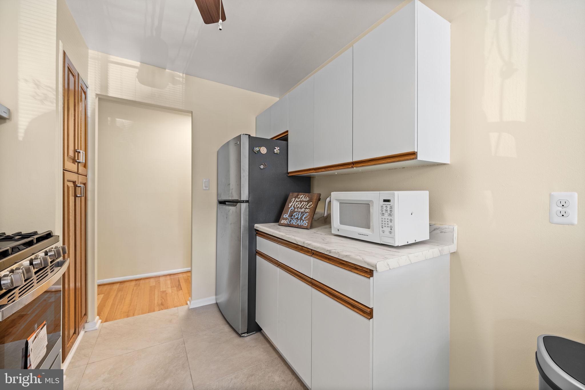 2864 Dover LANE Unit: 203