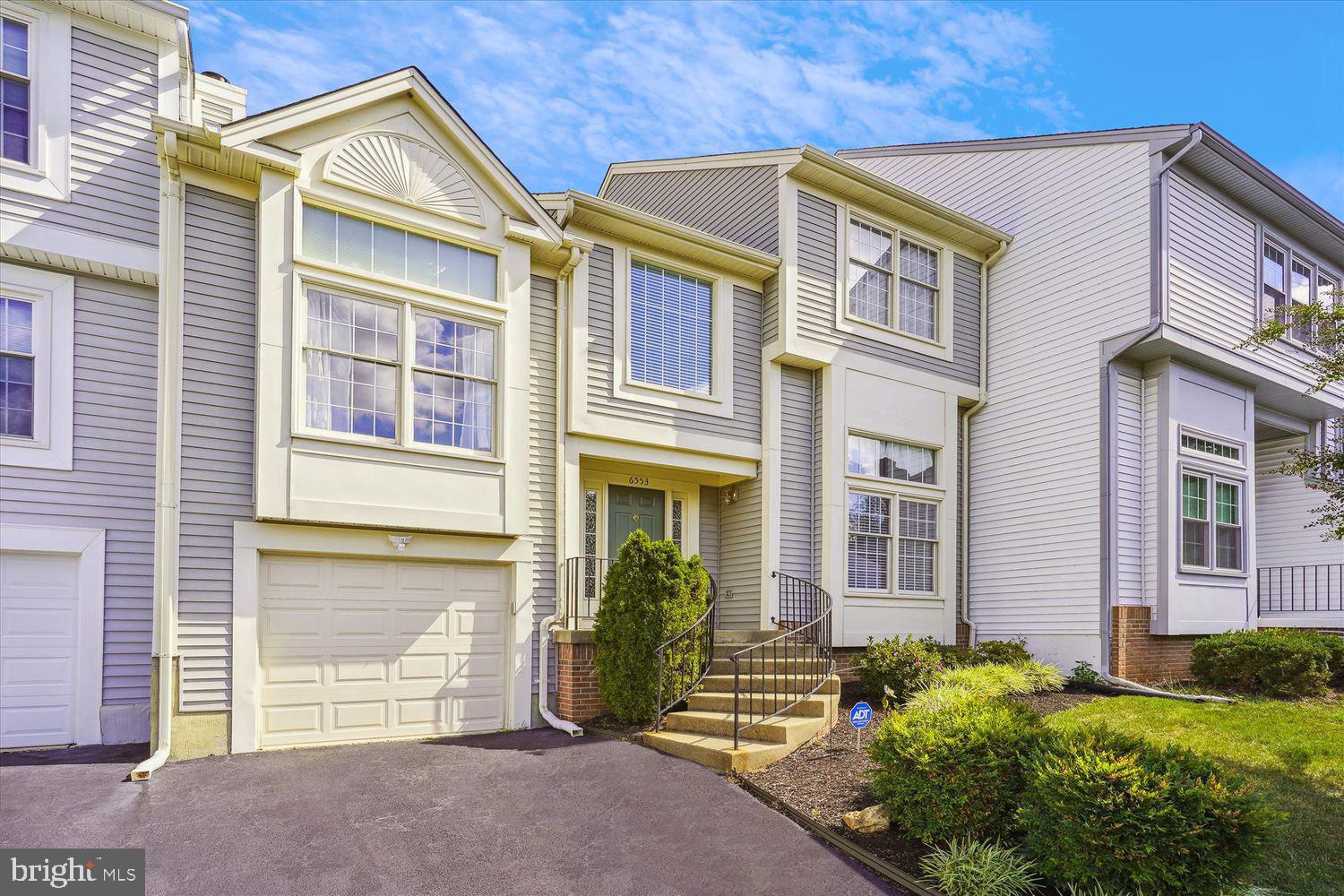 6553 PALISADES DRIVE