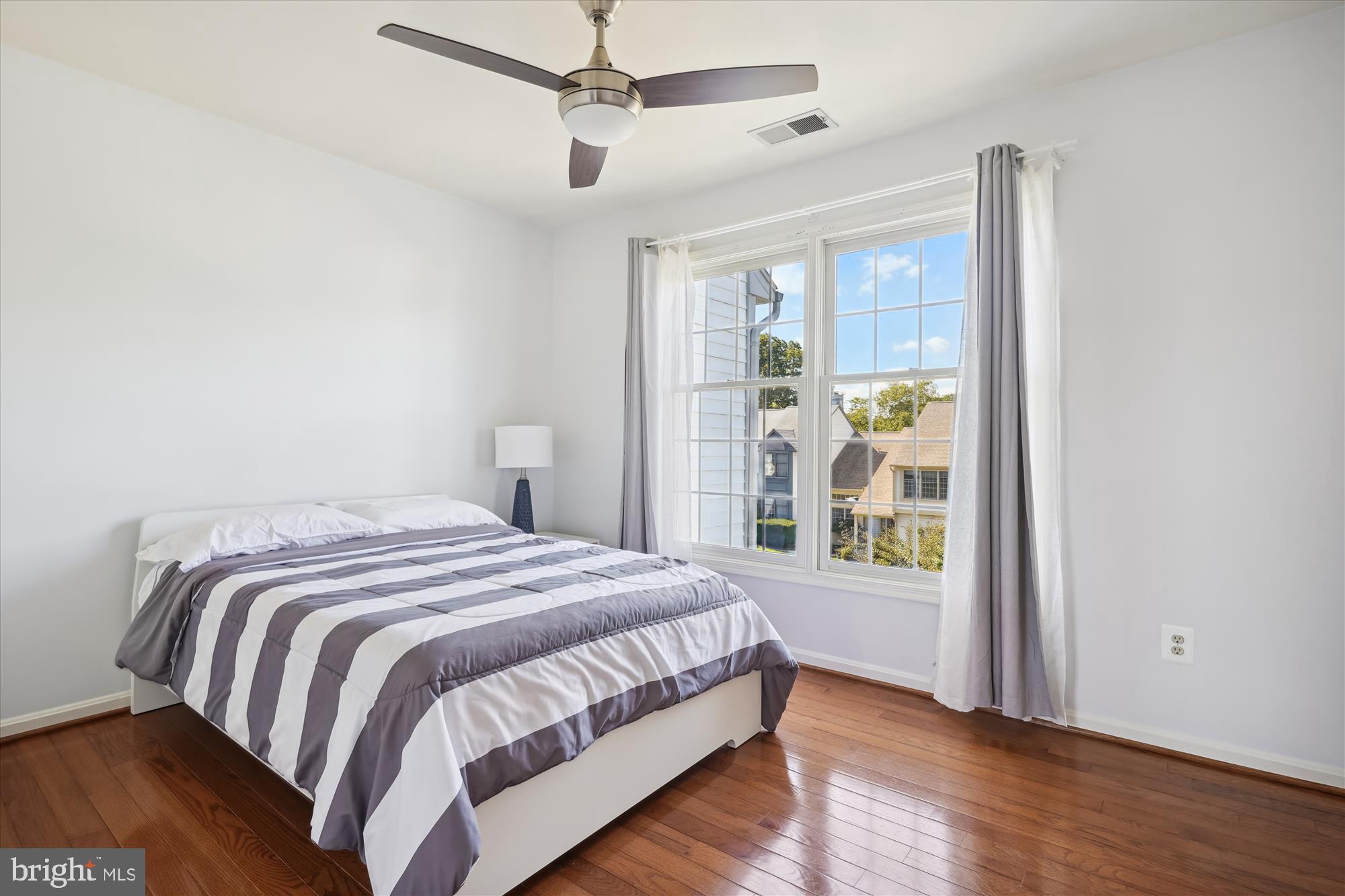 6553 PALISADES DRIVE