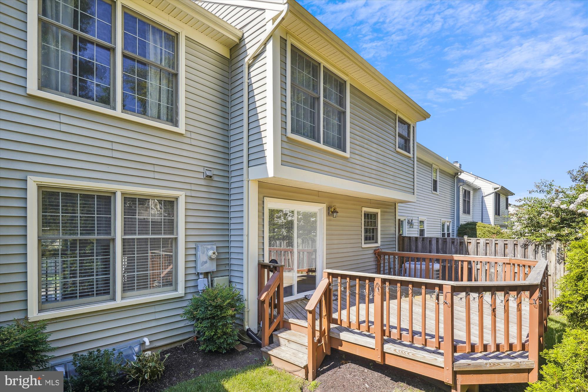 6553 PALISADES DRIVE