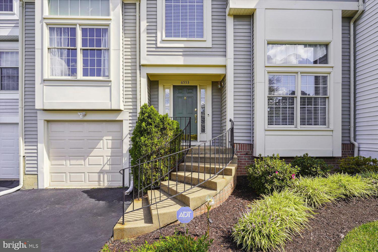 6553 PALISADES DRIVE