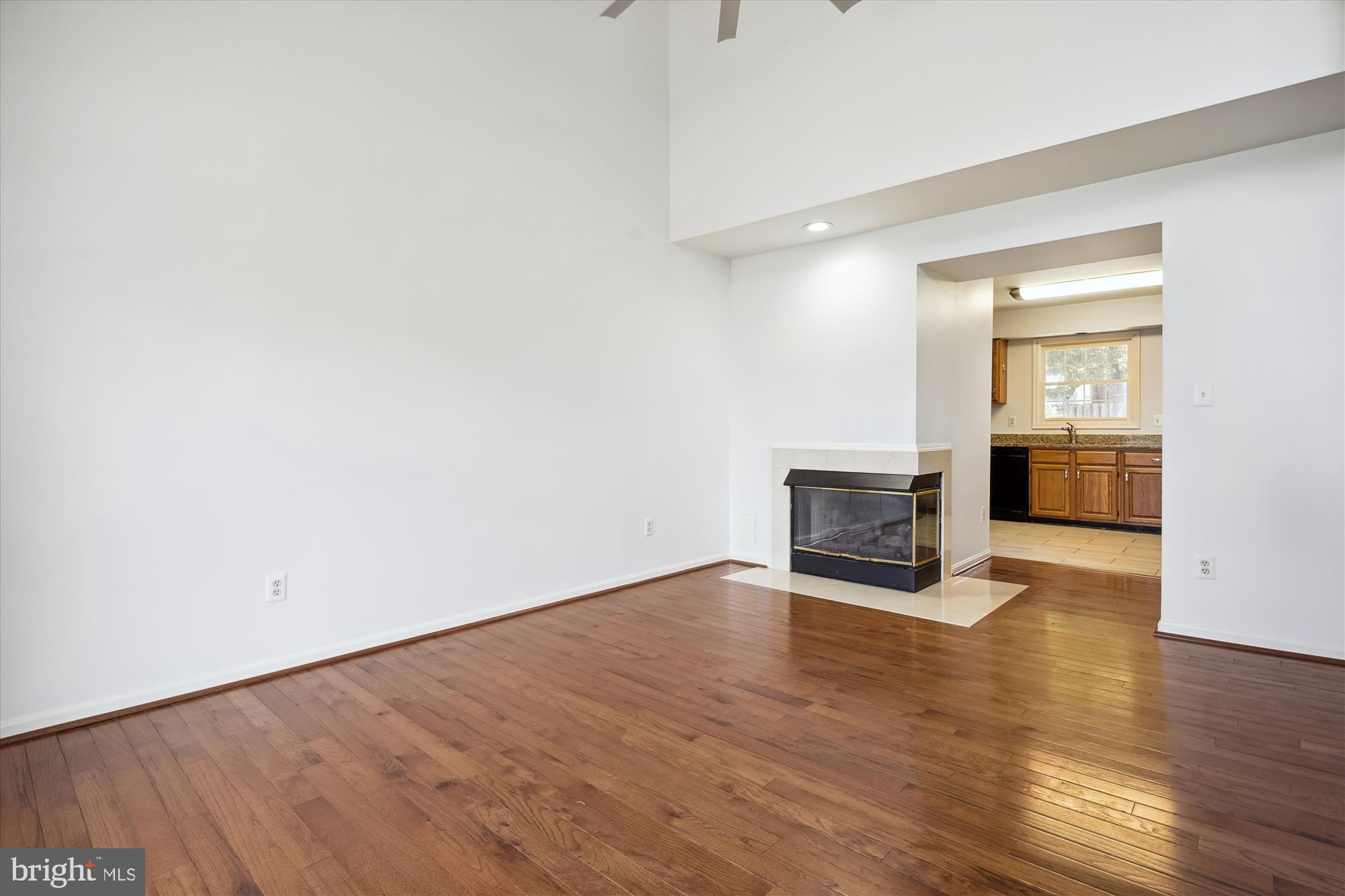 6553 PALISADES DRIVE