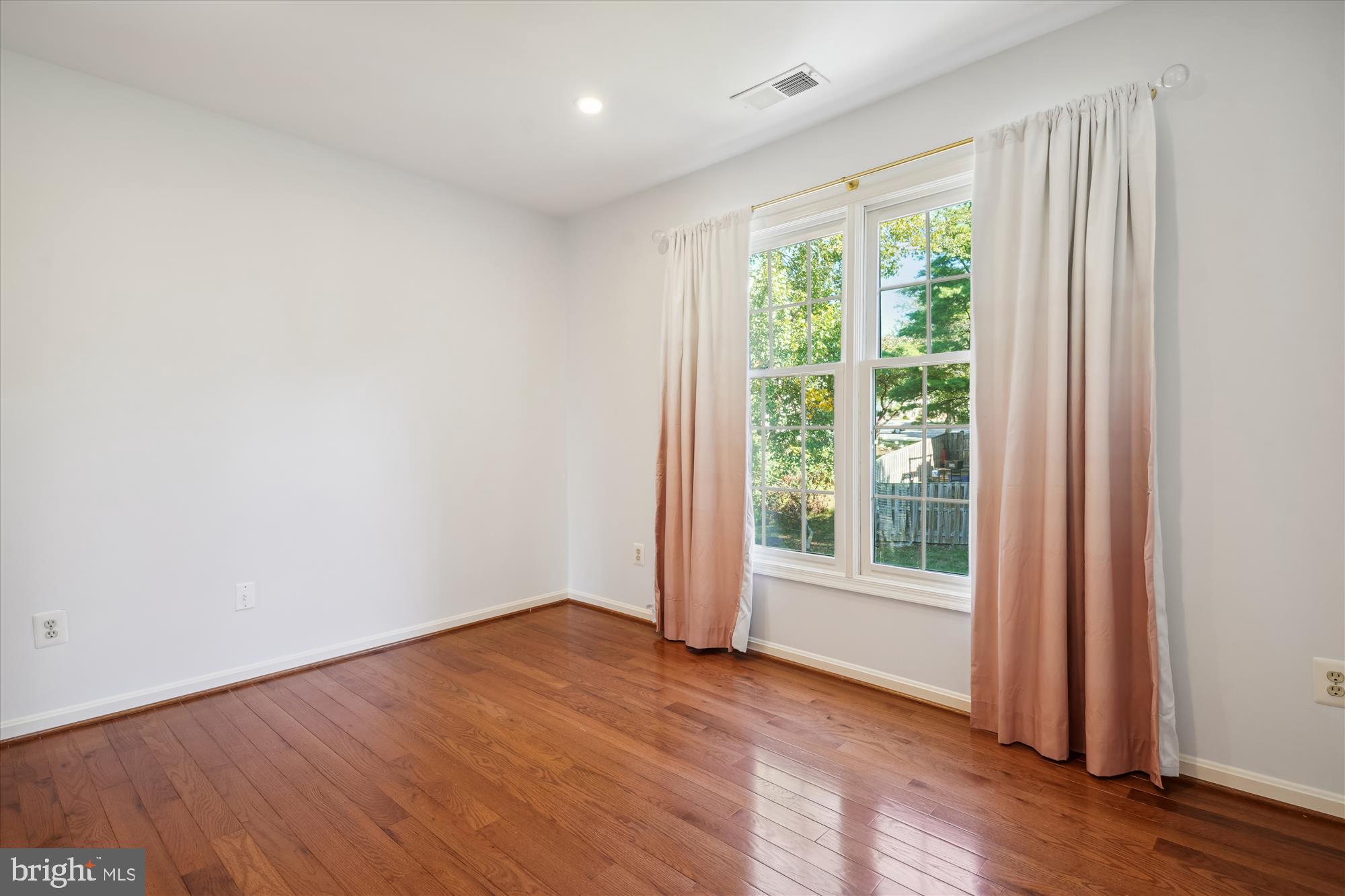 6553 PALISADES DRIVE