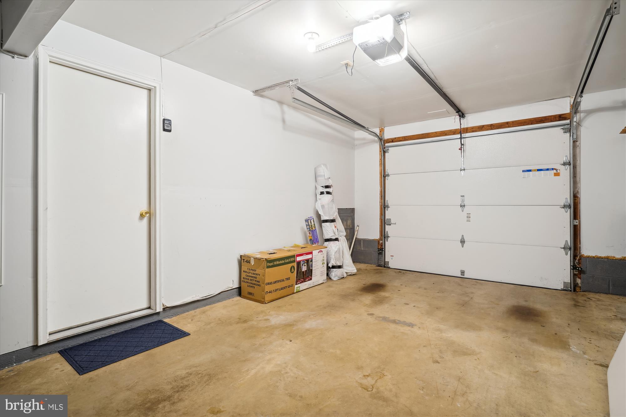 6553 PALISADES DRIVE