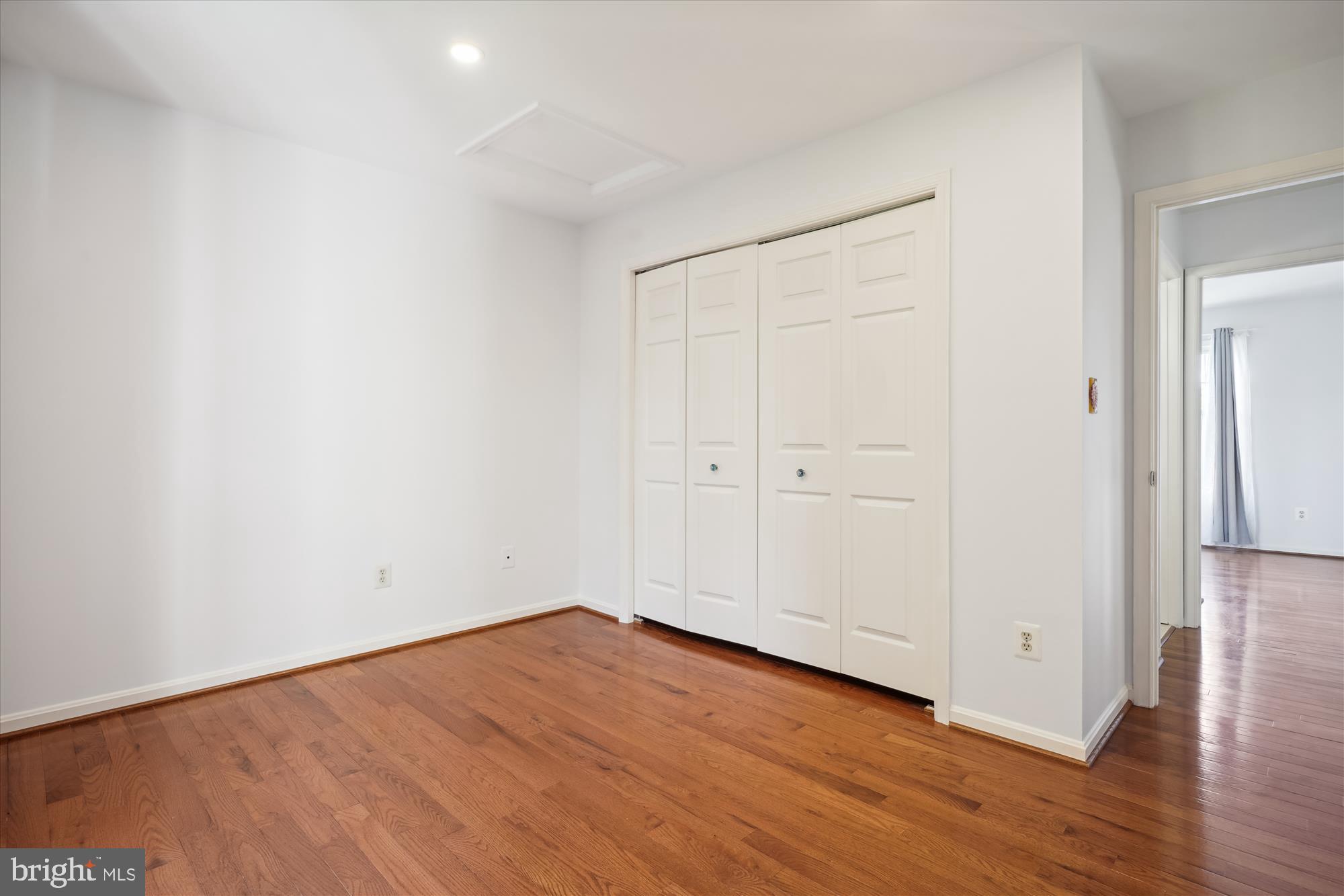 6553 PALISADES DRIVE