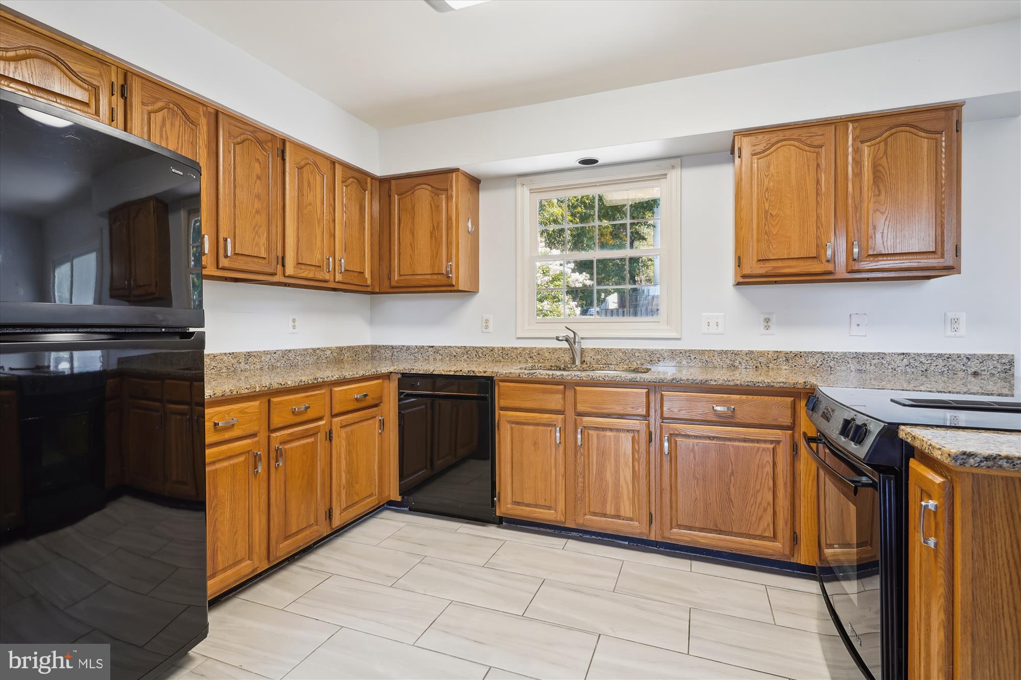 6553 PALISADES DRIVE