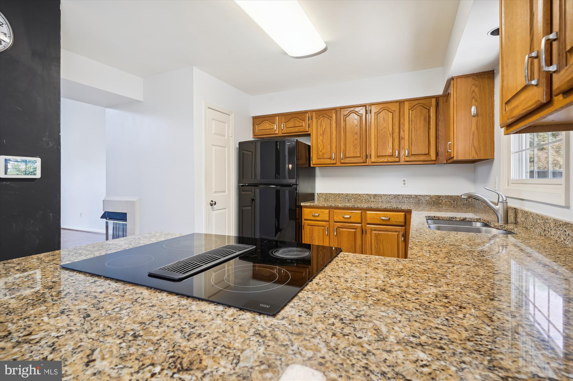 6553 PALISADES DRIVE