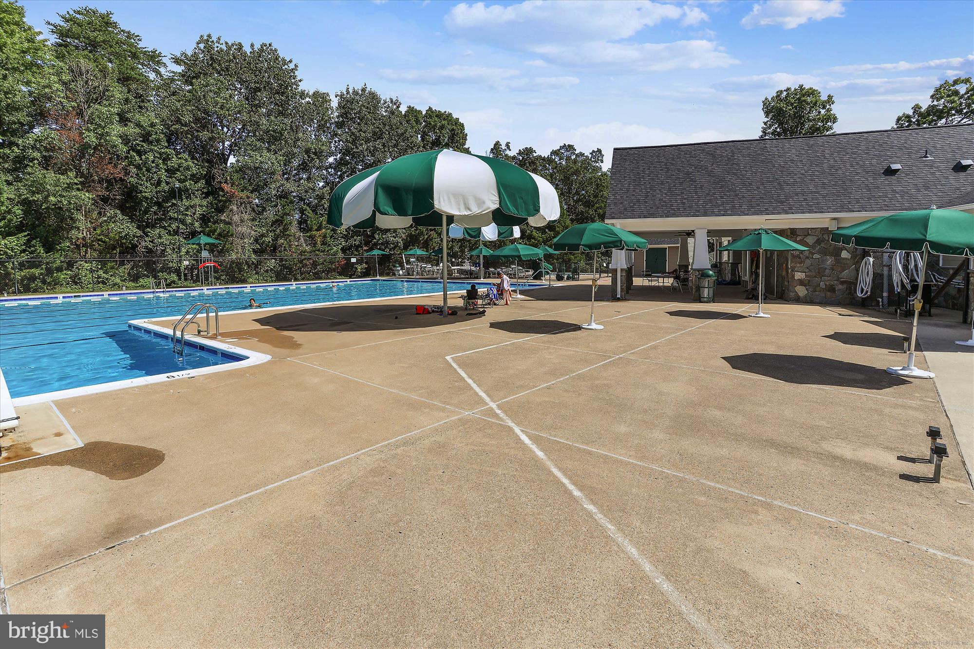 6553 PALISADES DRIVE