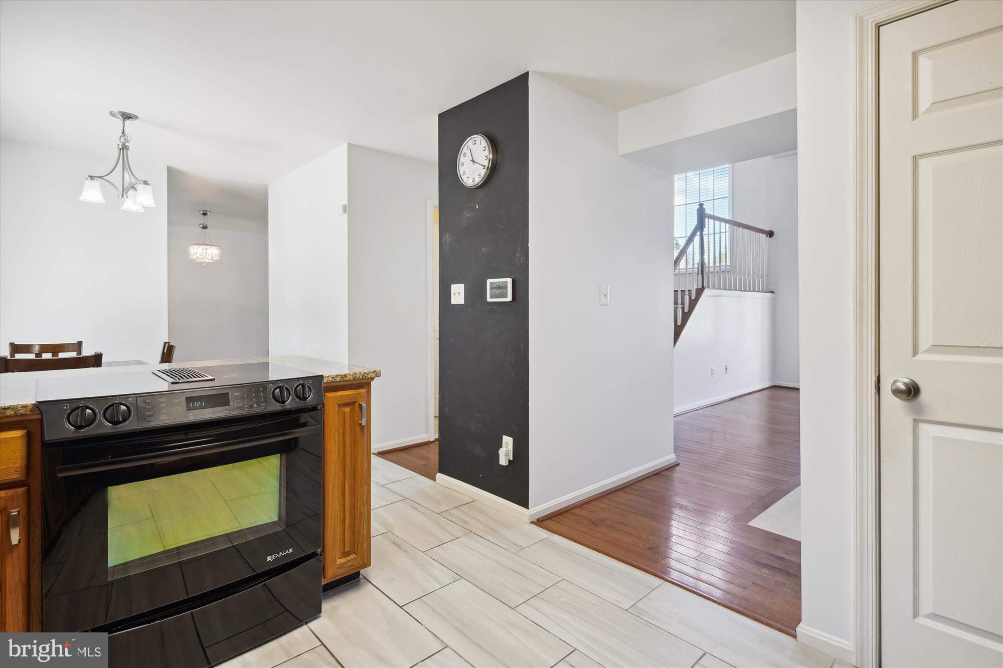 6553 PALISADES DRIVE