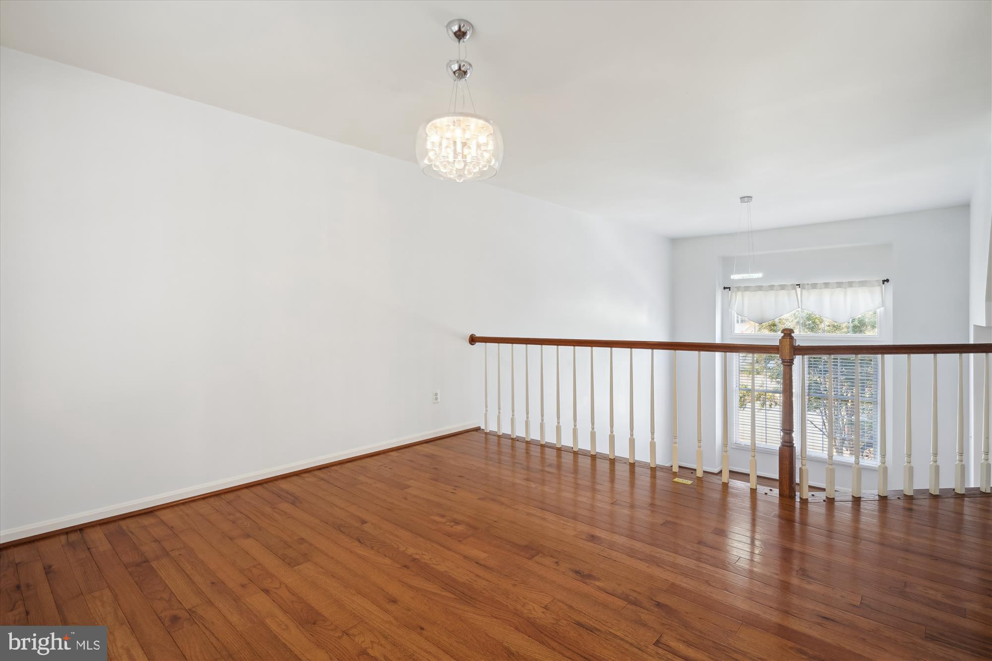 6553 PALISADES DRIVE