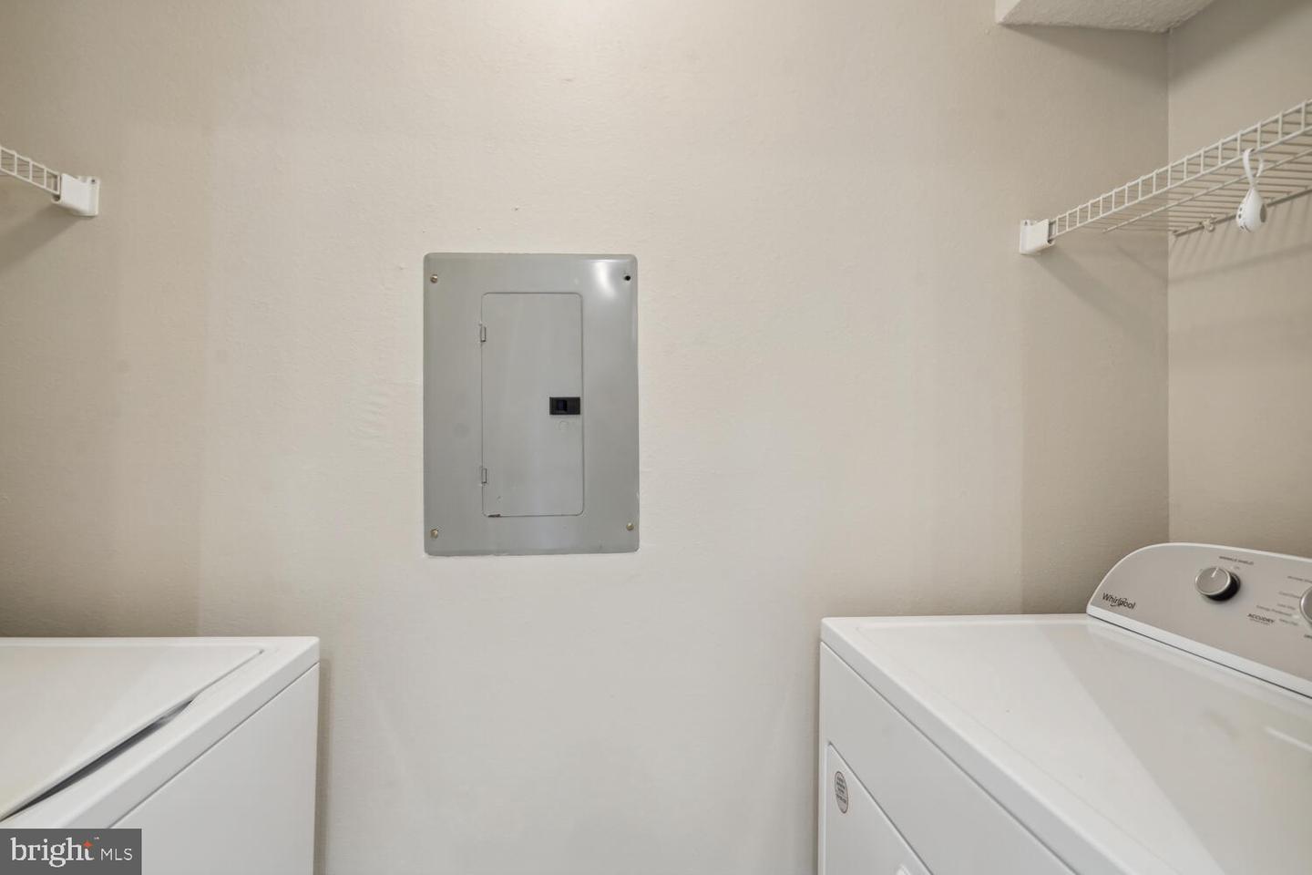 1536 Lincoln WAY Unit: 203