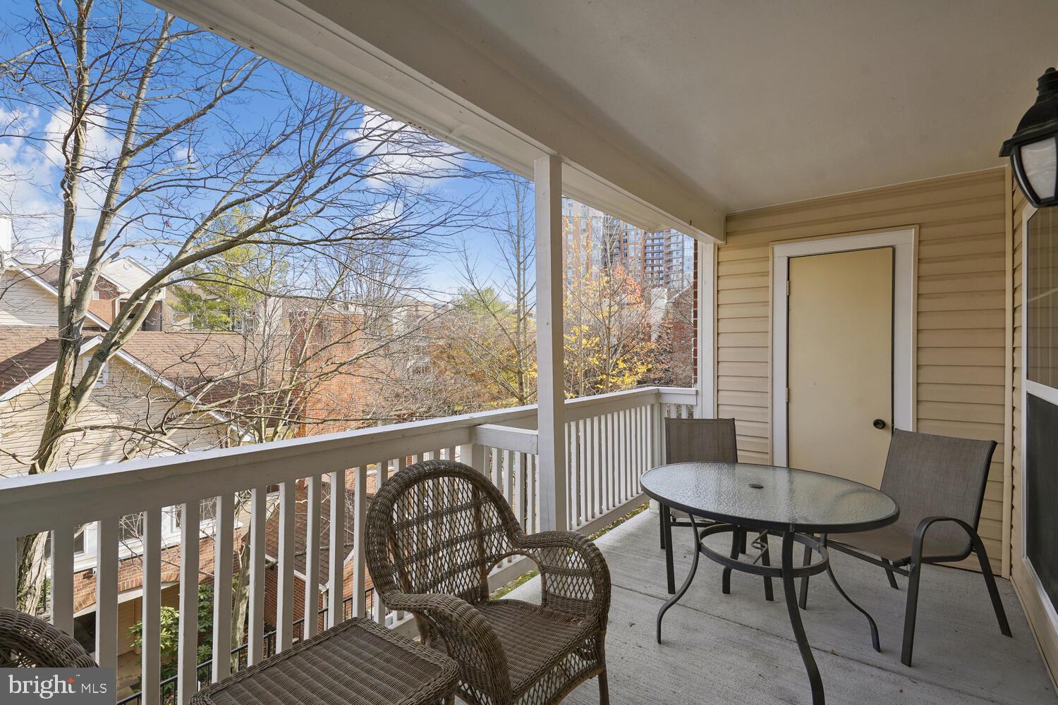 1536 Lincoln WAY Unit: 203