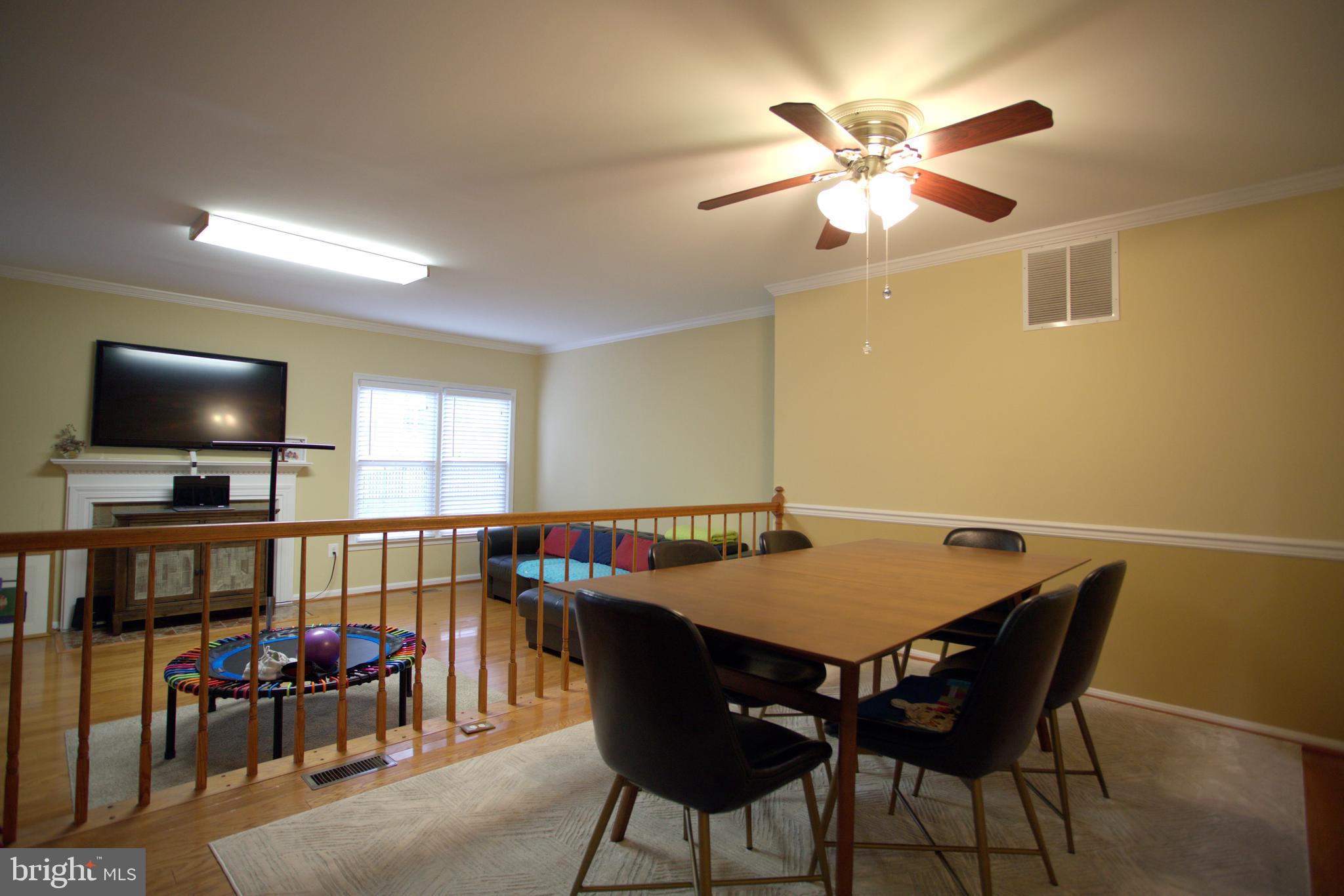 10429 CARRIAGEPARK CT