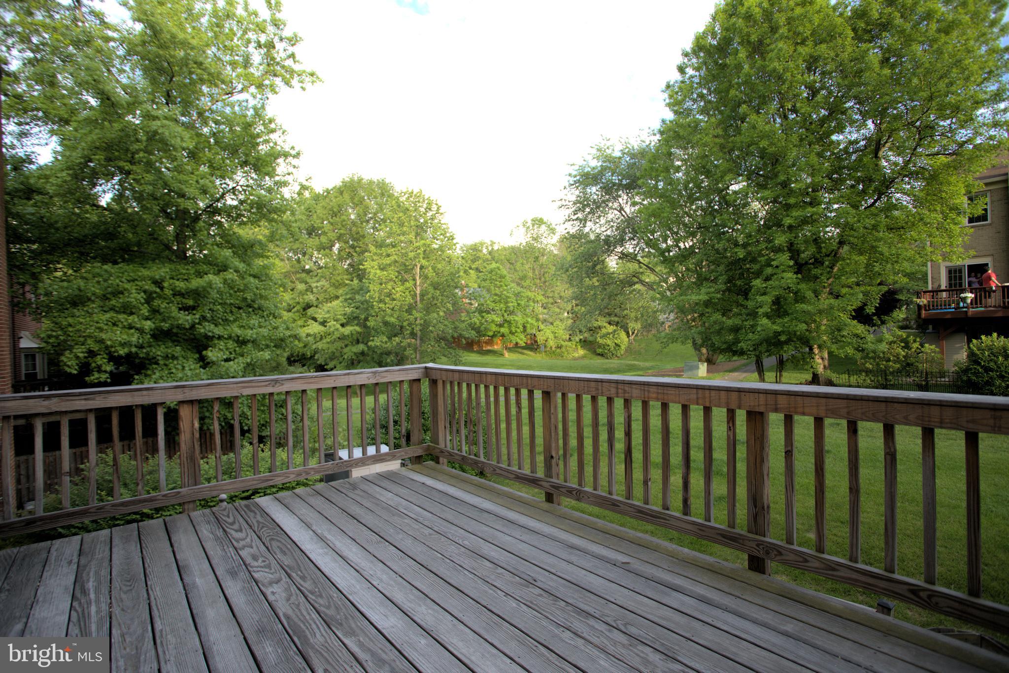 10429 CARRIAGEPARK CT