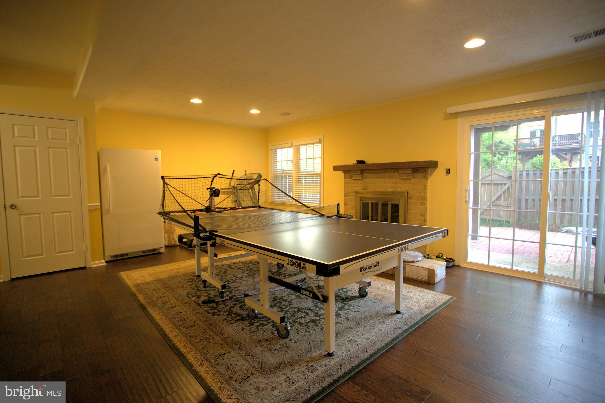 10429 CARRIAGEPARK CT