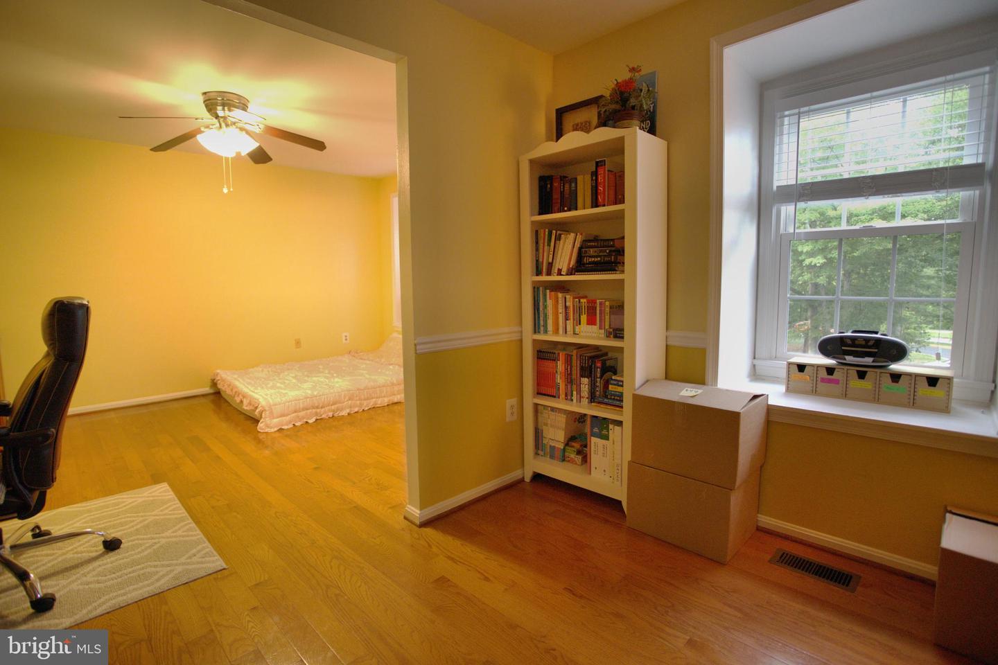 10429 CARRIAGEPARK CT
