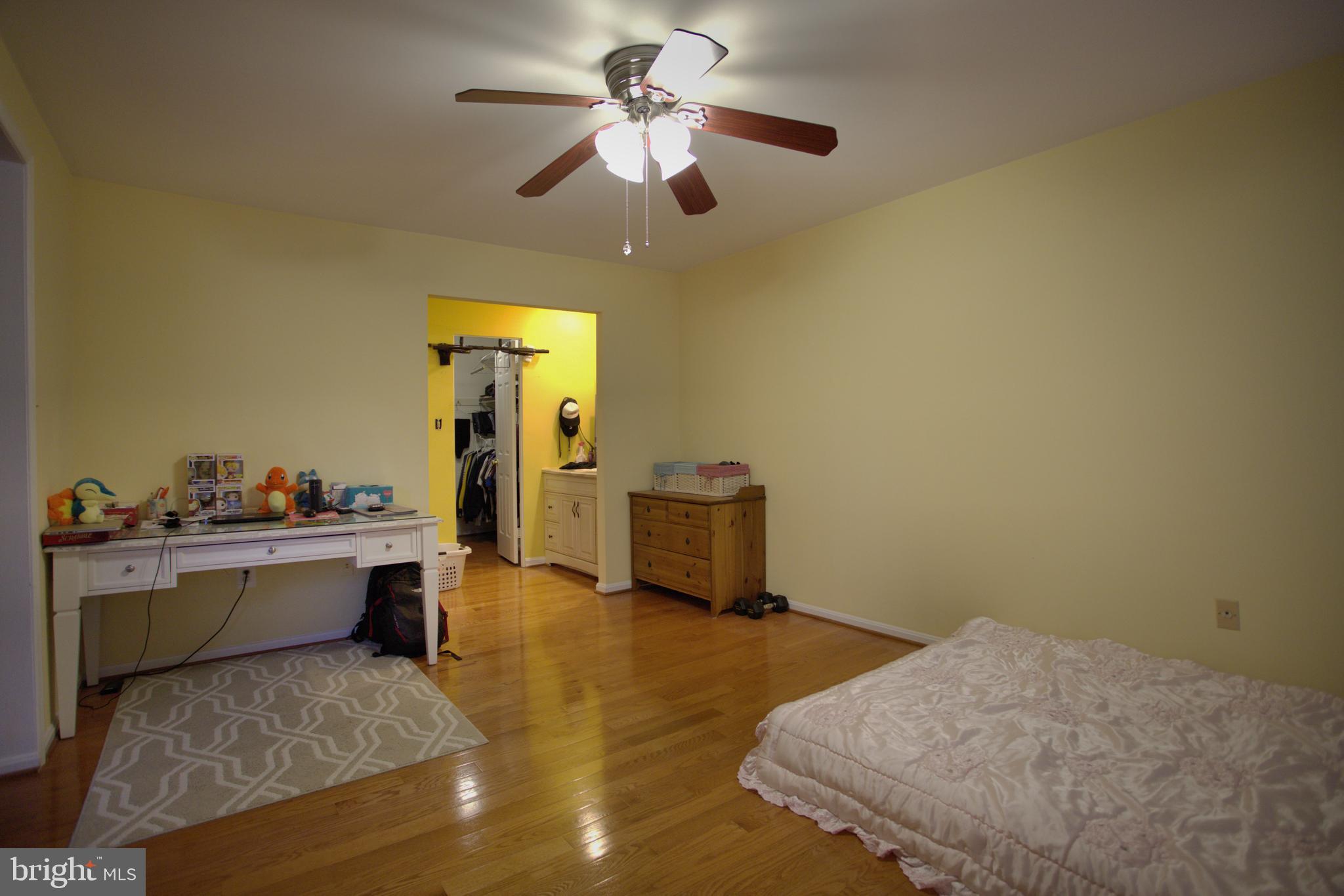 10429 CARRIAGEPARK CT