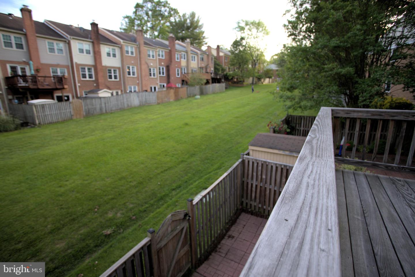 10429 CARRIAGEPARK CT