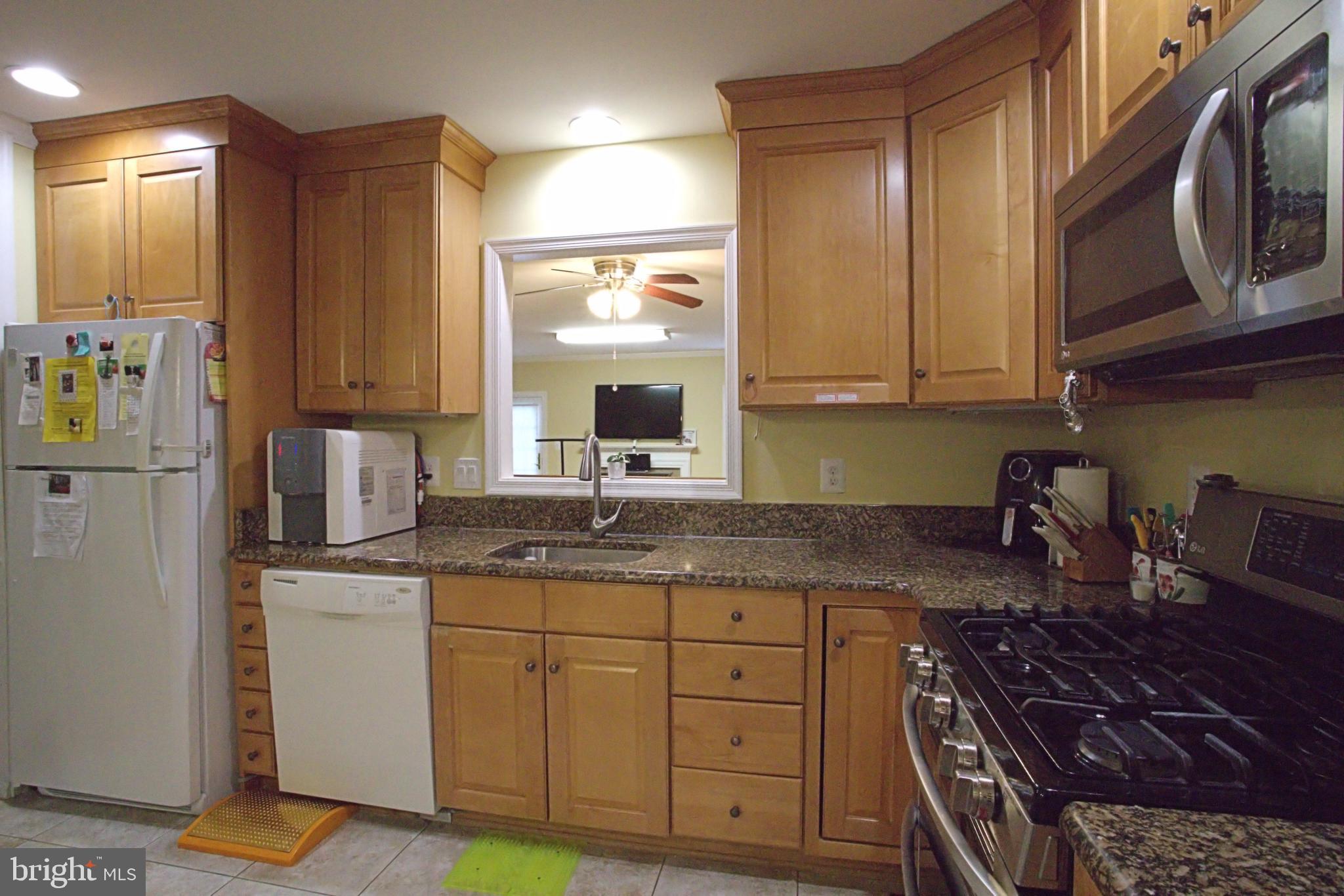 10429 CARRIAGEPARK CT