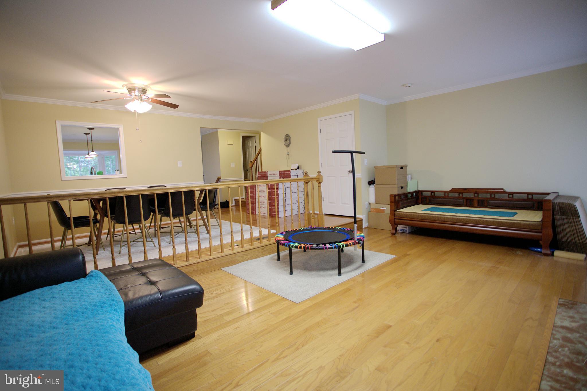 10429 CARRIAGEPARK CT