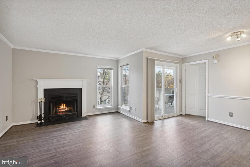 1536 LINCOLN WAY #203
