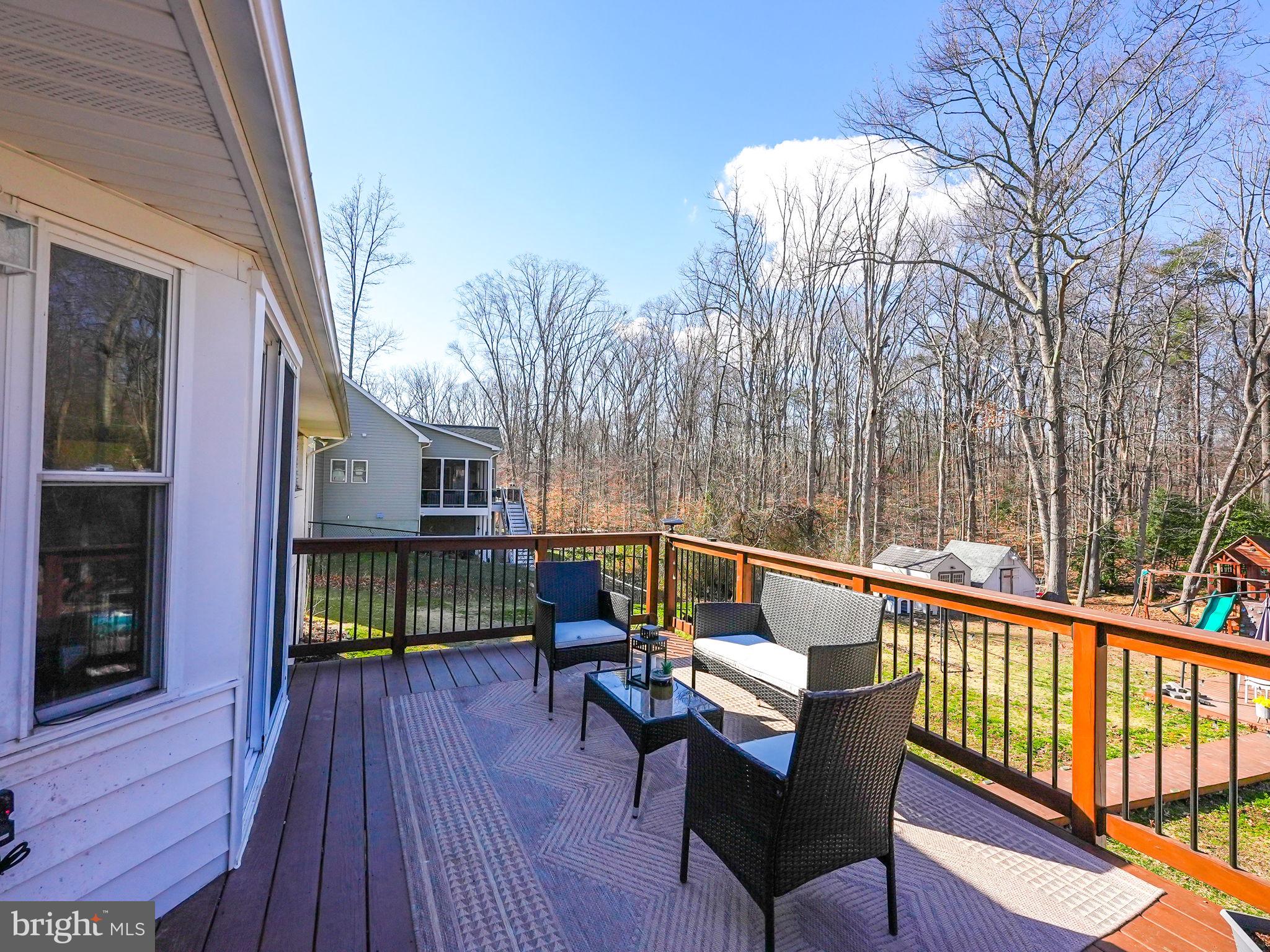 8008 James Russell Rd