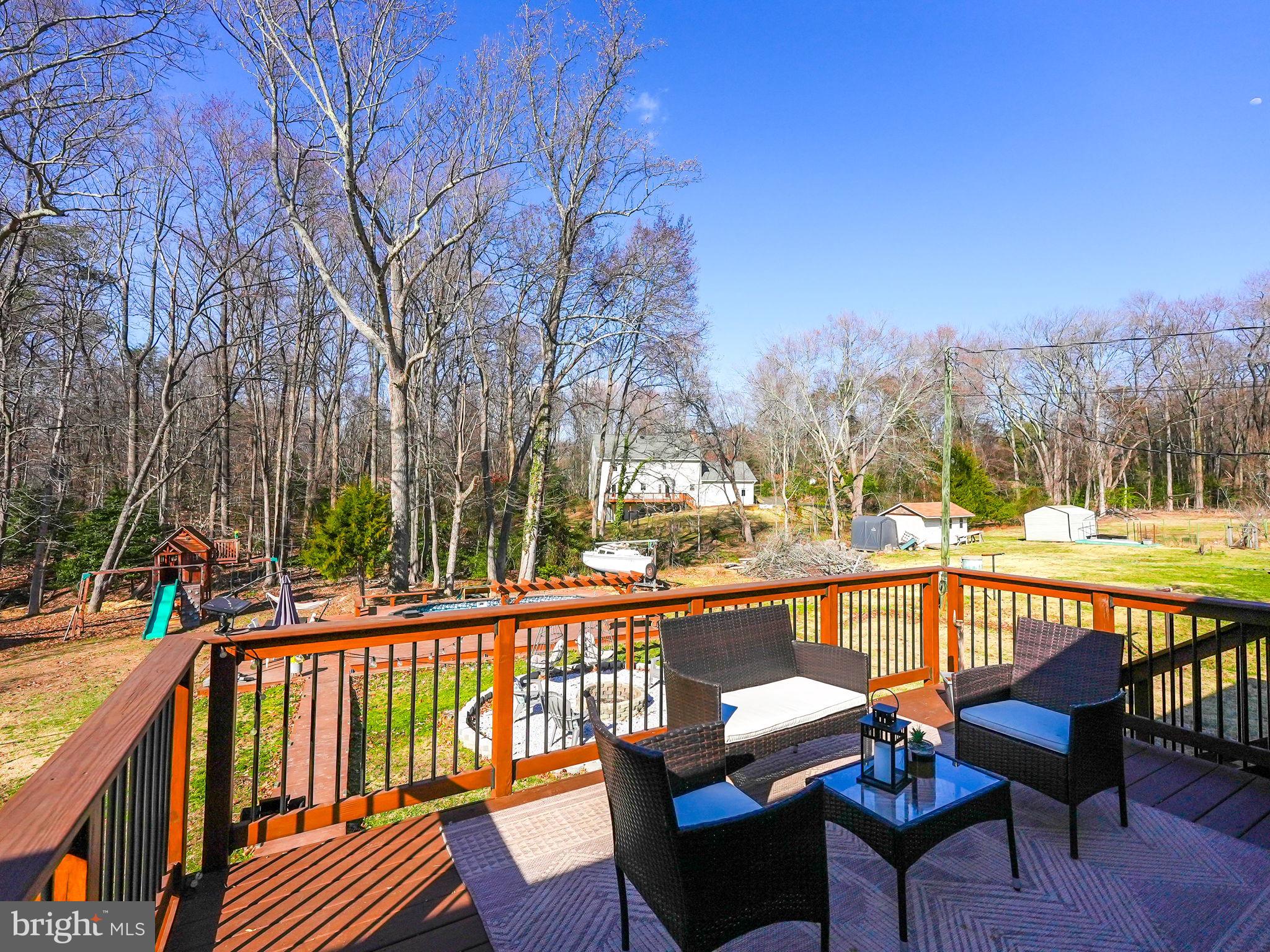 8008 James Russell Rd