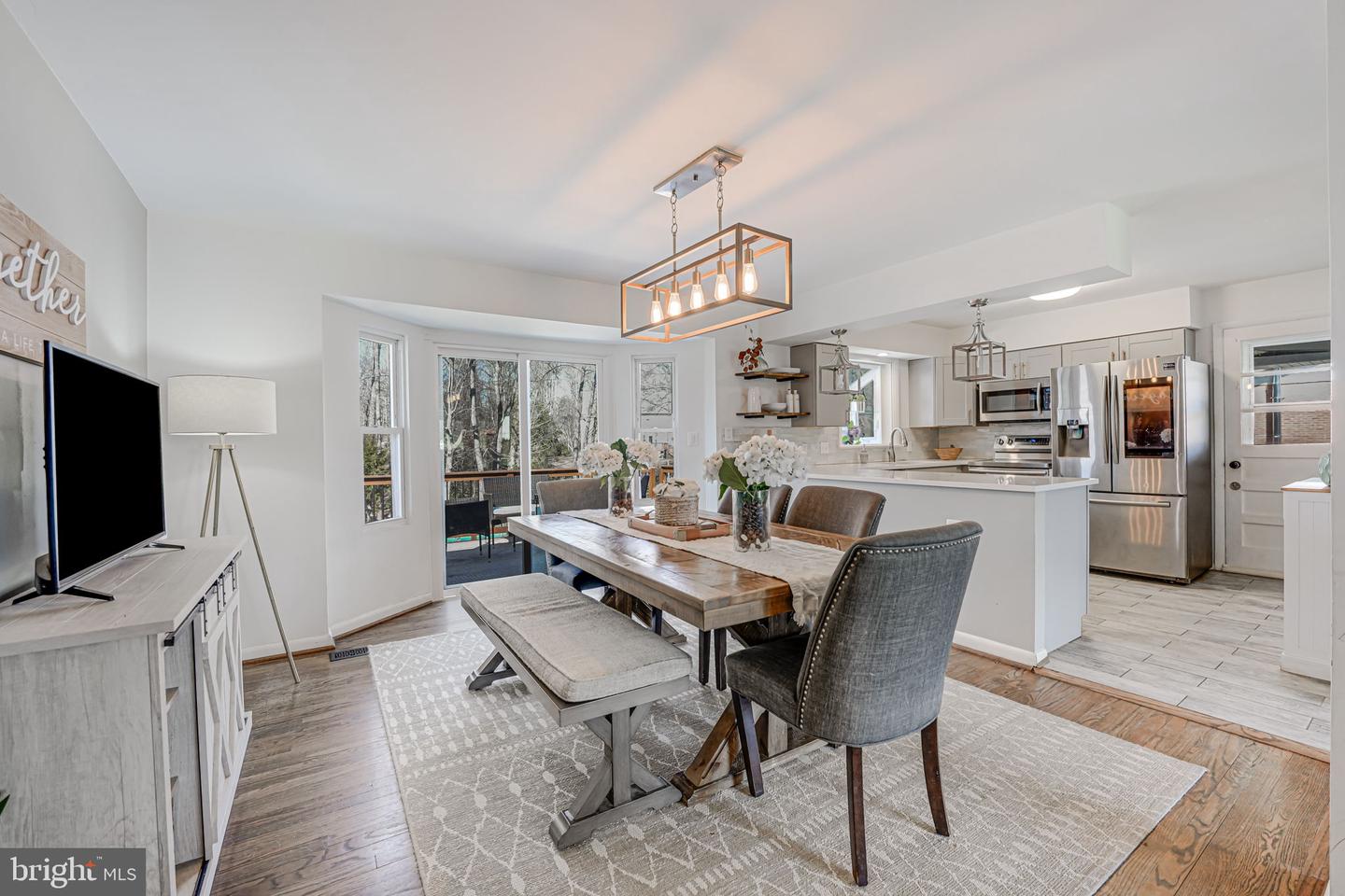 8008 James Russell Rd