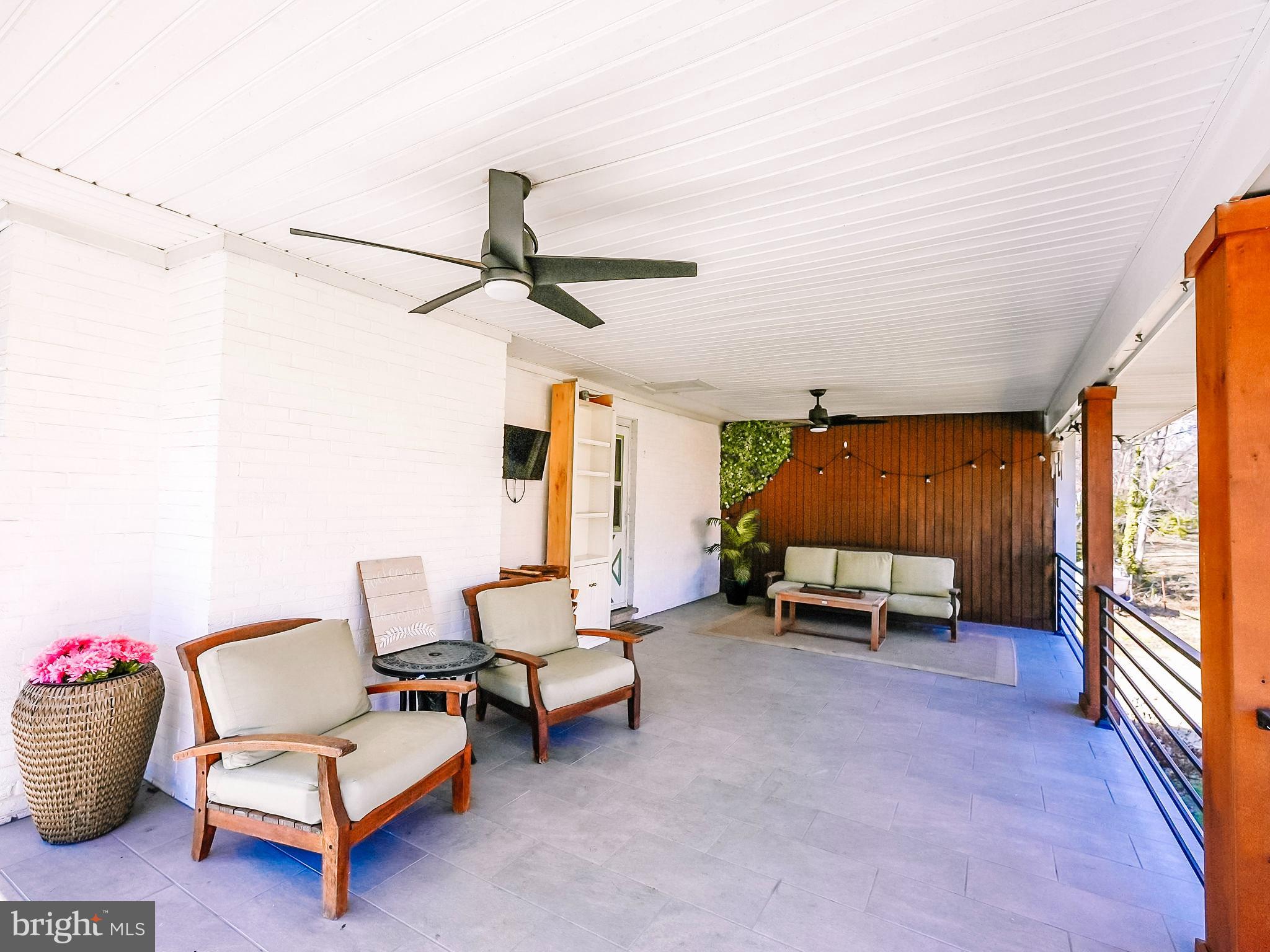 8008 James Russell Rd